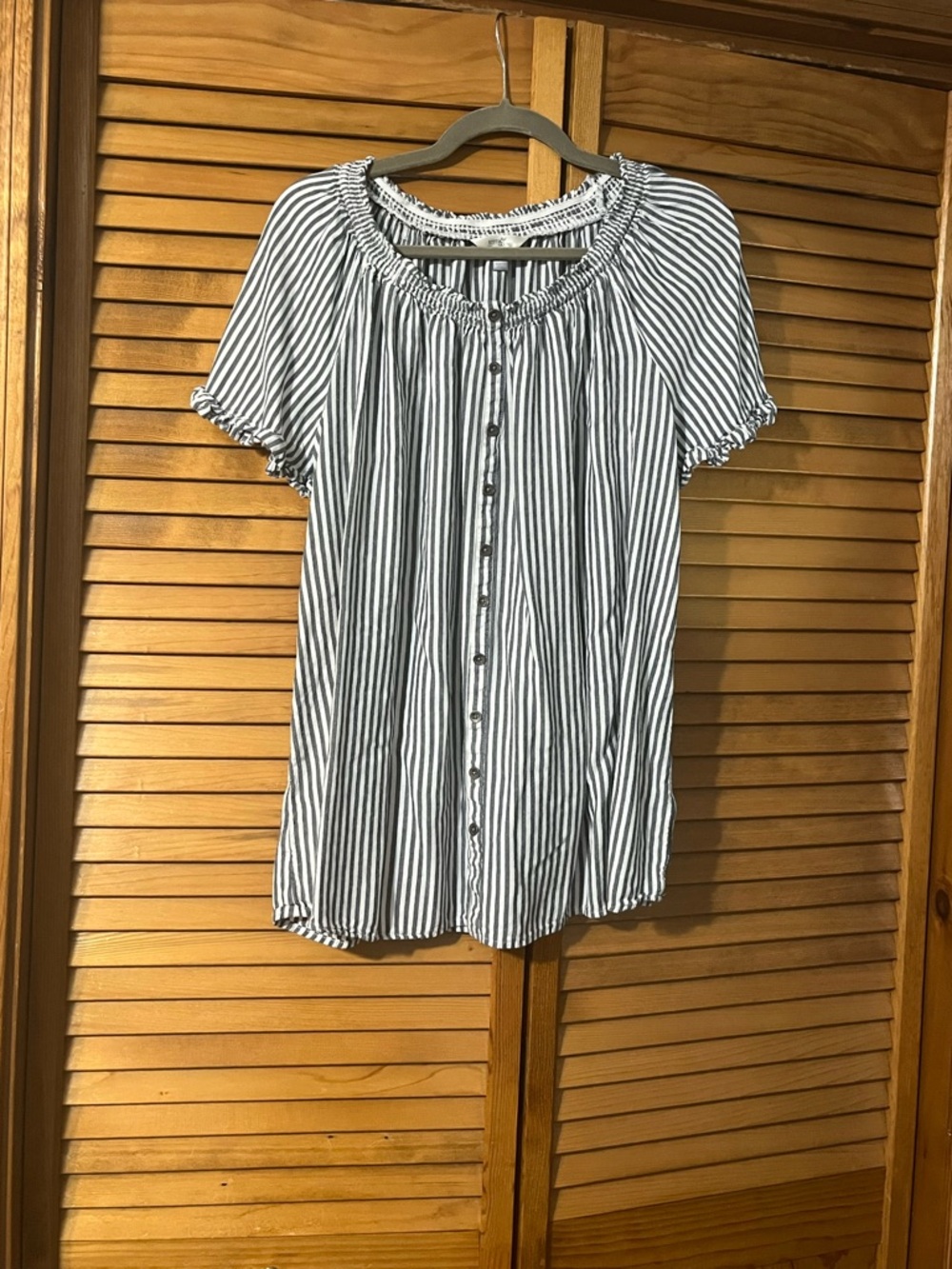 Terra & Sky Black & White Striped Off-Shoulder Button Front Top